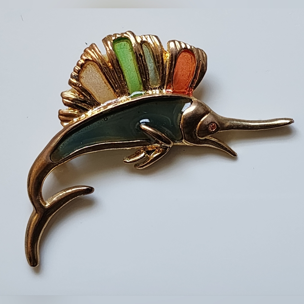 Vintage sailfish cool pin!!